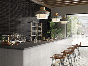 ARENDAL BLACK GLOSS WALL TILE