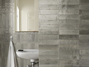 ARENDAL GREIGE GLOSS WALL TILE
