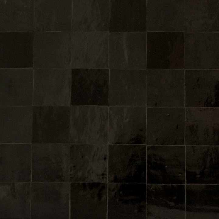 MOROCCAN ZELIGE BLACK TERRACOTTA
